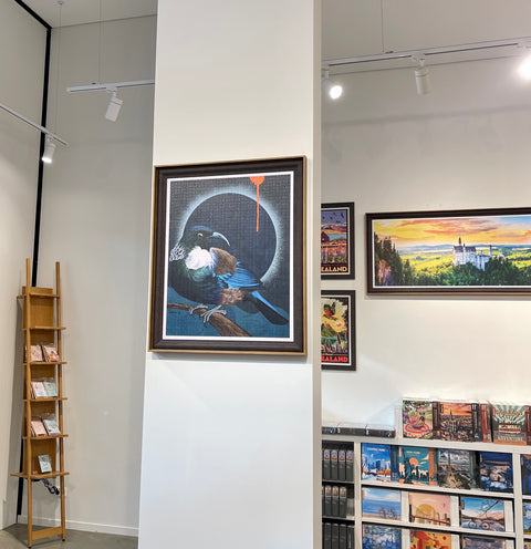 Midnight Tui and Harakeke - 2000 Piece Jigsaw Puzzle